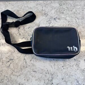Urban Decay‎ Black Messenger bag